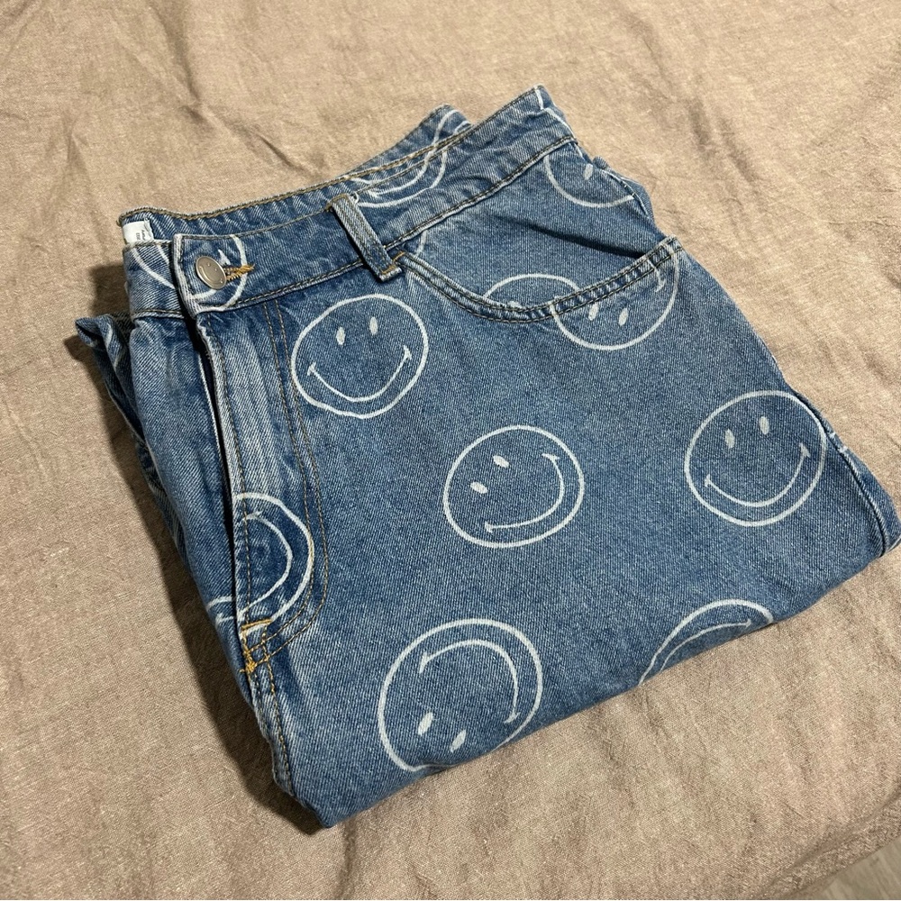 [Limited Edition] Smiley x H&M Collaboration Jeans (2022)